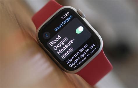 apple watch blood oxygen feature.